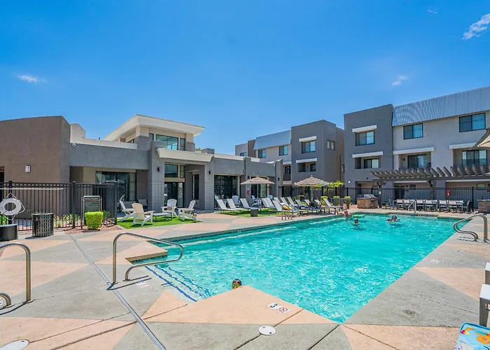 Lavish 2bd Walk To Westgate Pool Gym Wd